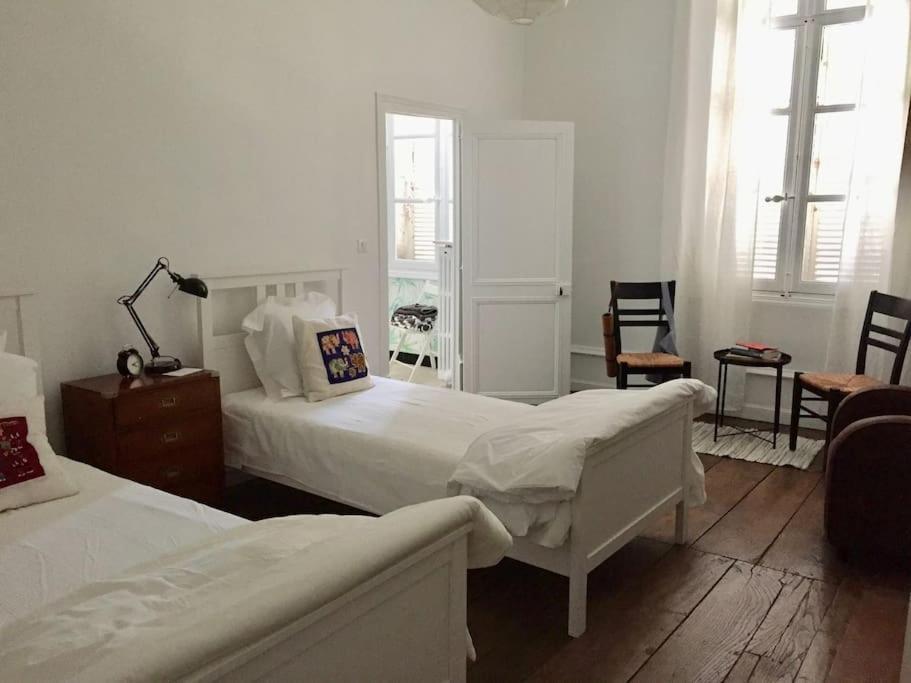 Beautifully Renovated Rooms On Place New York Angoulême Eksteriør bilde